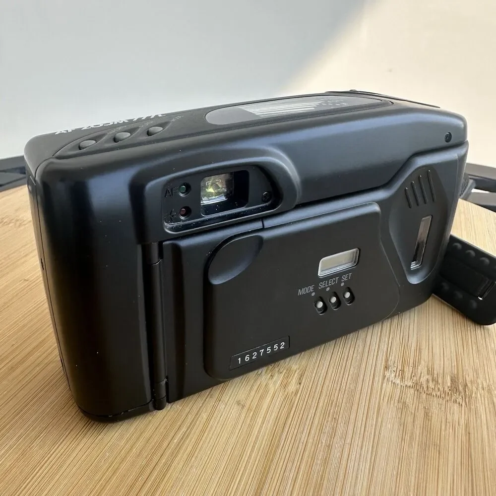 Samsung AF Zoom 777i 35mm Film Point And Shoot Camera Black Untested